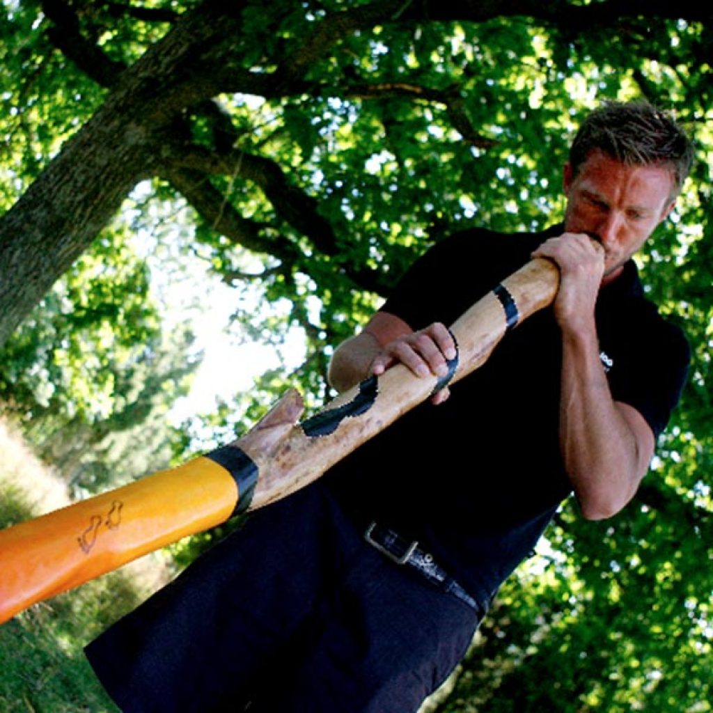 Christopher Rapp spelar Didgeridoo