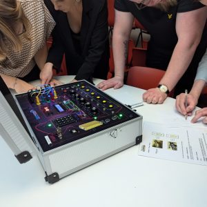 Magic bomb väska konferens samarbete som femkampsgren